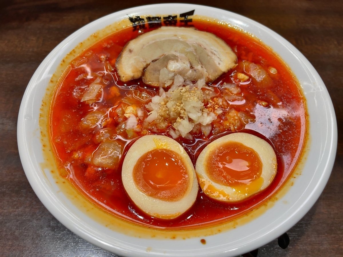 勝浦タンタンメン「帝王」のラーメン