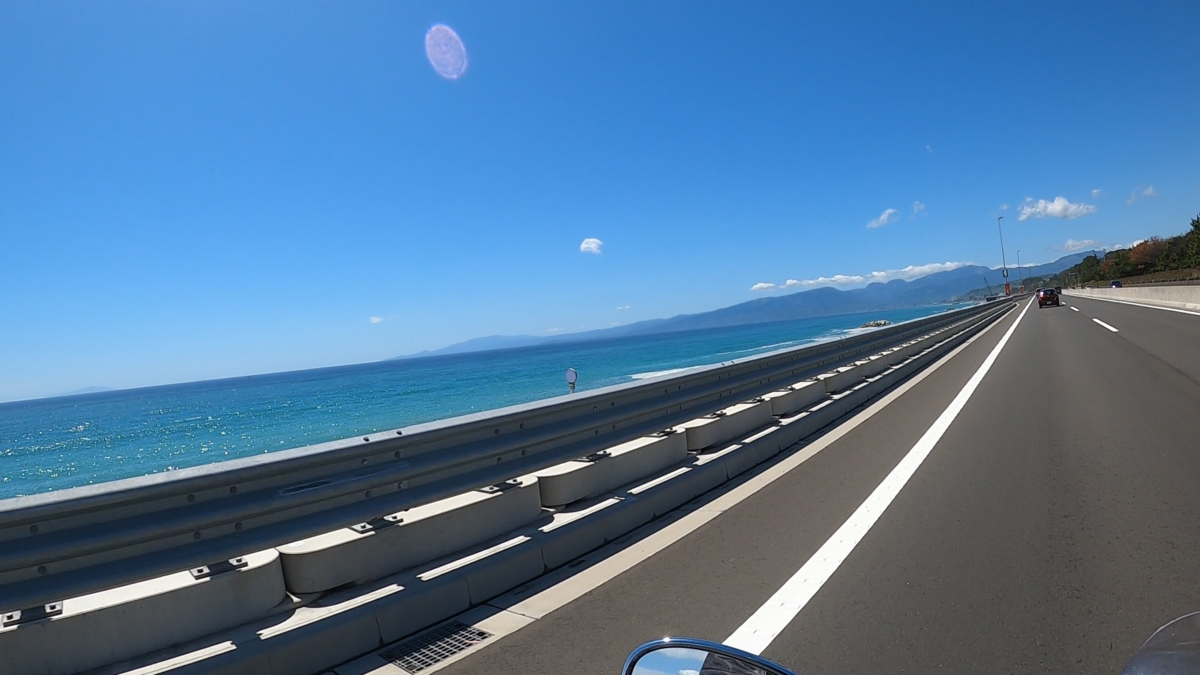 西湘バイパスからの景色