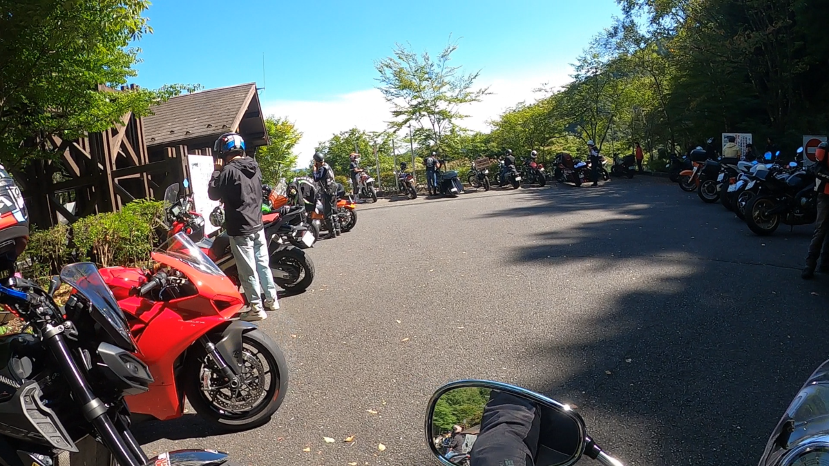 都民の森に集結するバイカー達