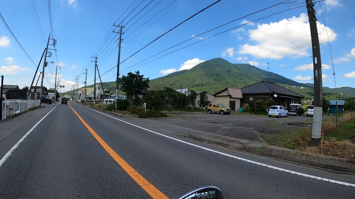 遠くに見える筑波山