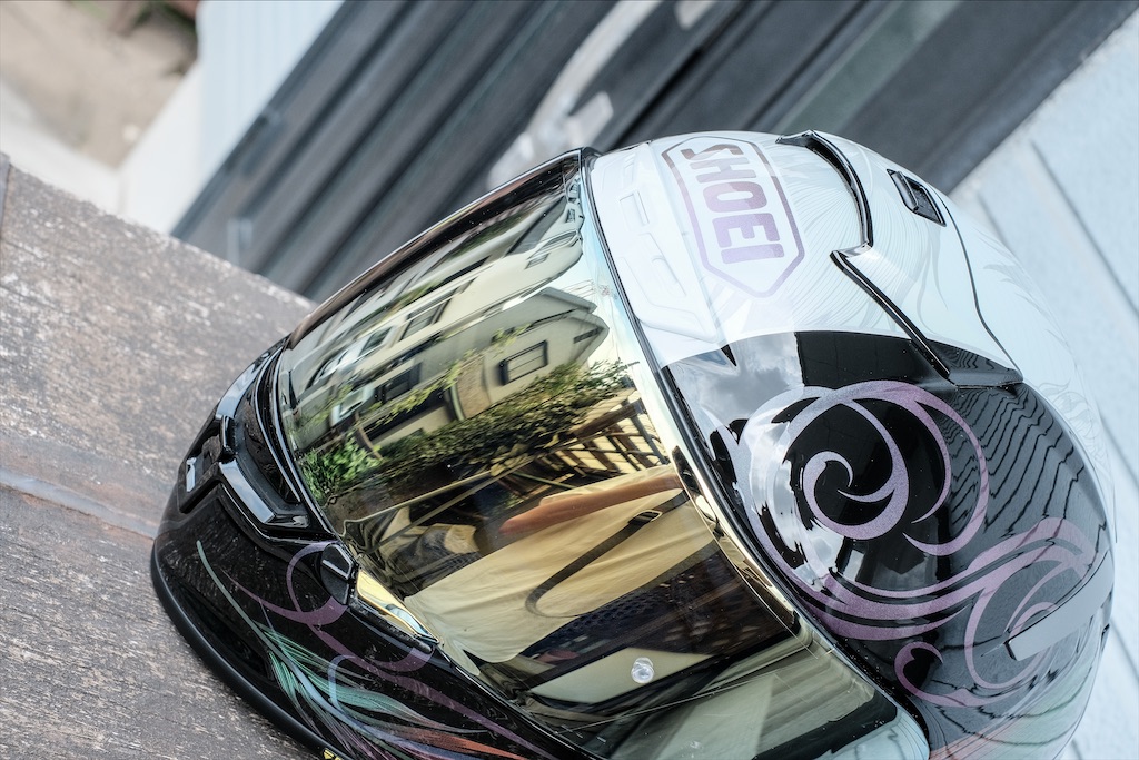 SHOEI X-14 クジャクを買ったのでデザインをプチレビュー - ぺろかめブログ