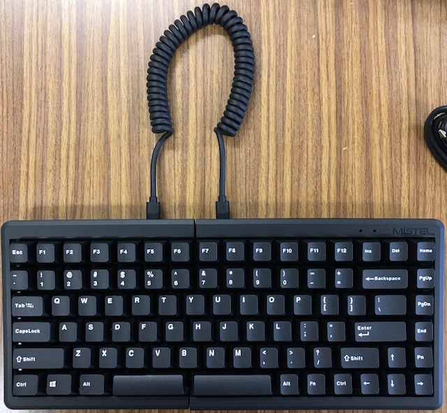 分割キーボード Barocco MD770-RUSPDBBA1 赤軸 ブラック キーボード