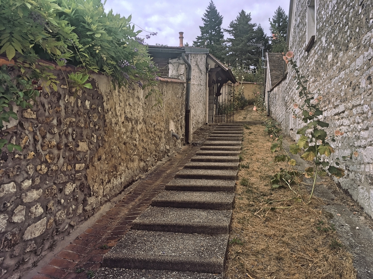 f:id:philo1985:20191113131245j:plain 存在 哲学 力能 ジョルジュ・アガンベン 剥き出しの生