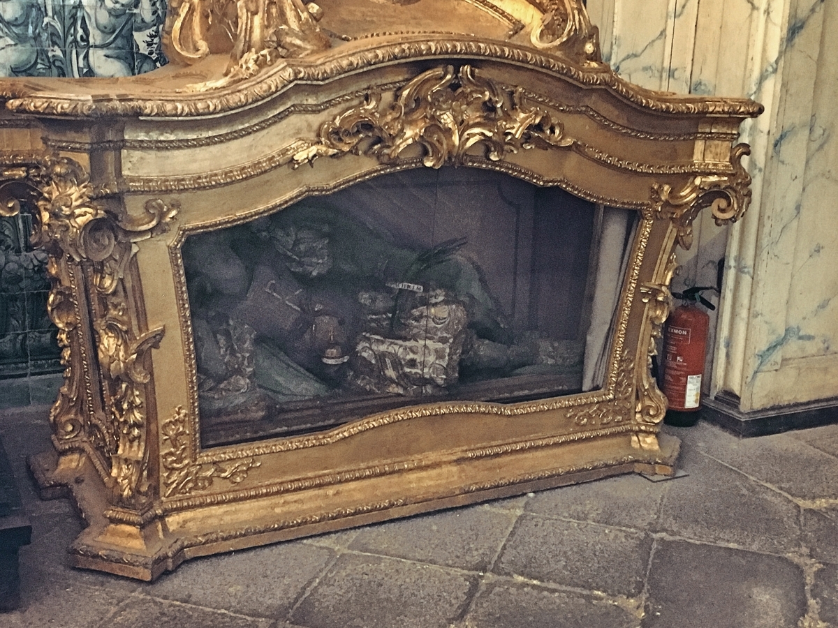 徒然草 死へと関わる存在 吉田兼好 上賀茂神社 実存 頽落 ハイデッガー 気晴らし