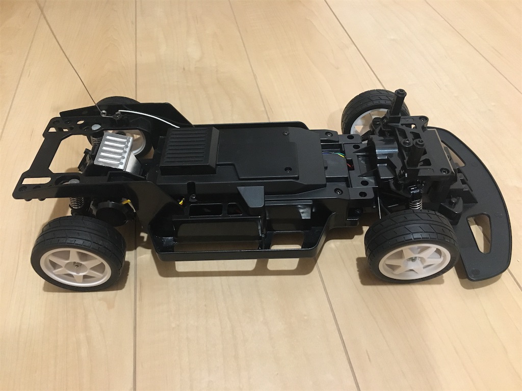 タミヤQDスポーツ 1/10のタイヤをメルセデスベンツに装着。 - ふ