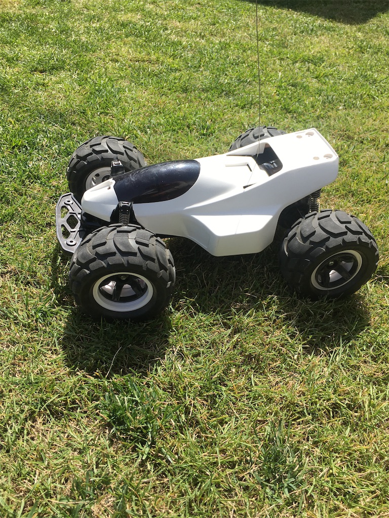 変態QD サンダーショット改が庭を走り回る。 - ふぇにっくす ほびーらいふ