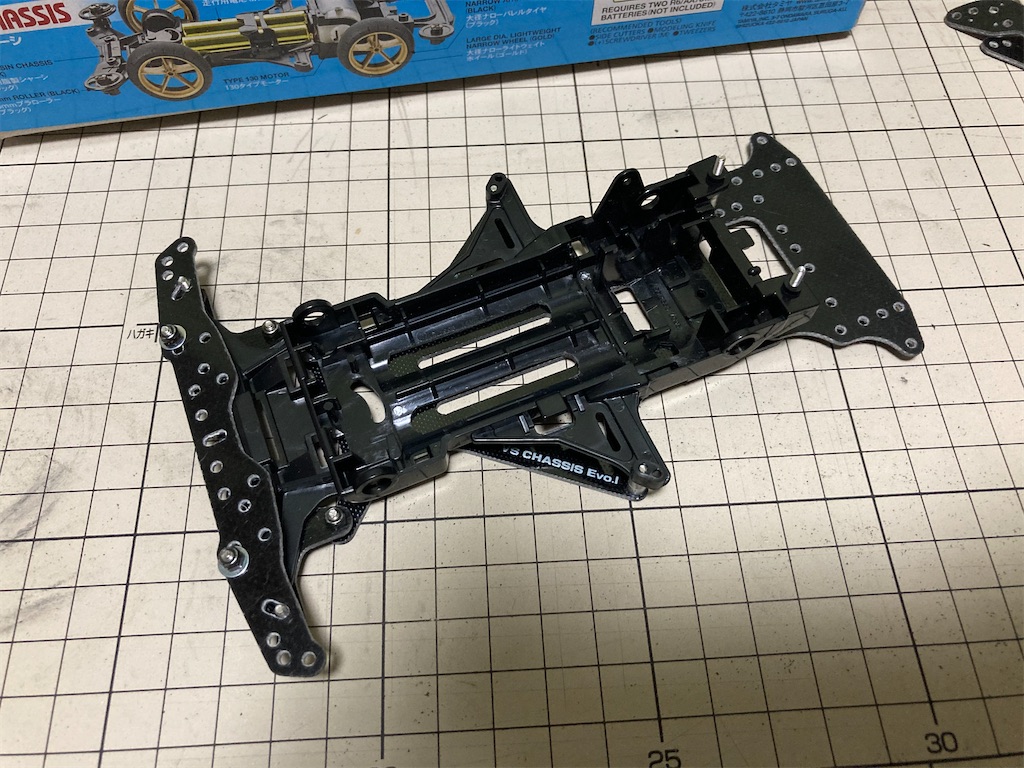 ミニ四駆 マッハビュレット製作 其の壱 - ふぇにっくす ほびーらいふ