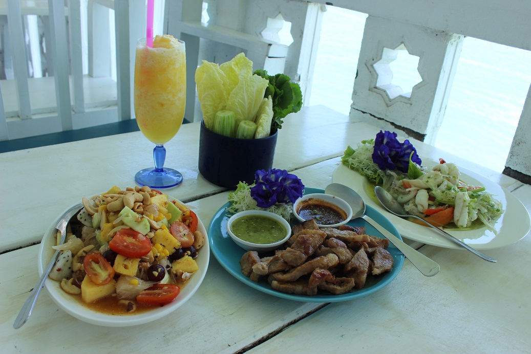 f:id:phukettown:20200929220512j:plain f:id:phukettown:20200929220512j:plain