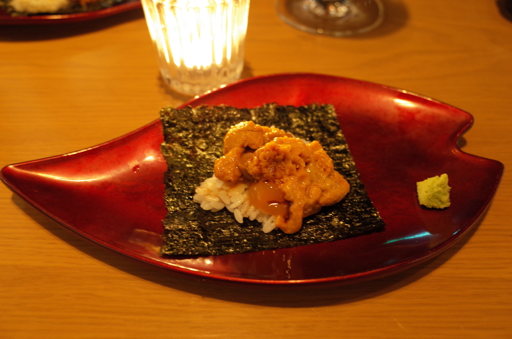 鉄板焼き「天」のウニの手巻き