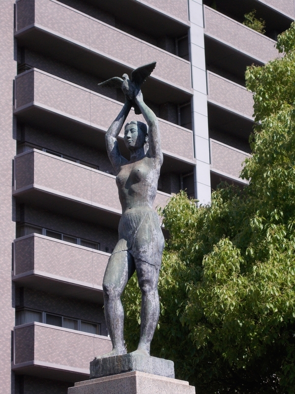 f:id:pigmonm:20190602193153j:plain:w240 f:id:pigmonm:20190602193153j:plain:w240