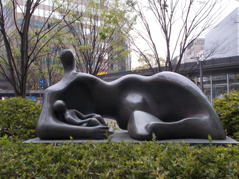 彫刻レリーフ横たわる人体 彫刻レリーフ横たわる人体