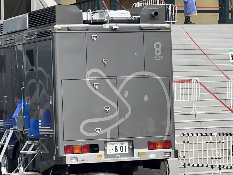 千原ジュニアの座王in日本武道館 アクリルスタンドが顔ちんぽ