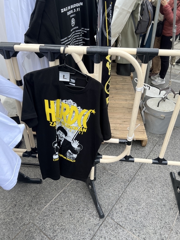 千原ジュニアの座王in日本武道館 アクリルスタンドが顔ちんぽ