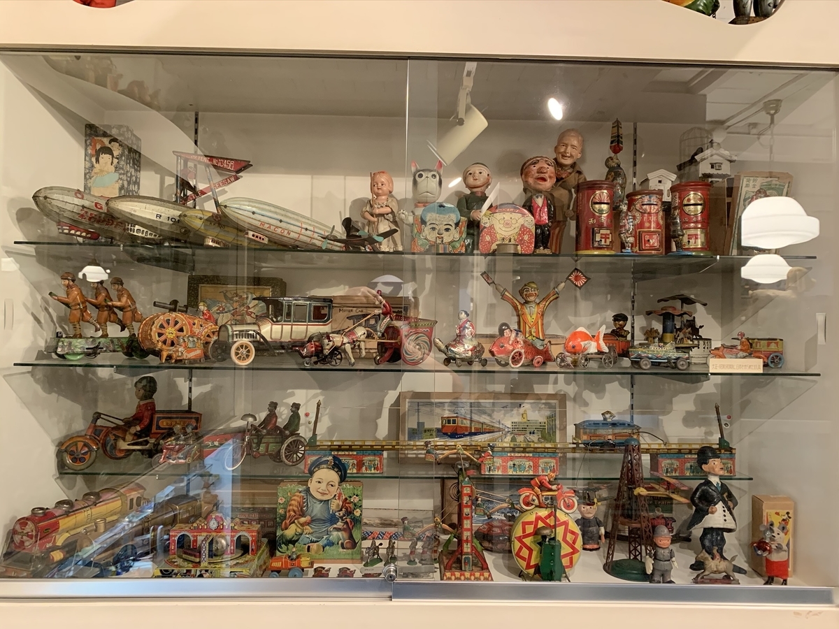 TOYS CLUB～北原照久氏のブリキのおもちゃ博物館 - 肥満と薄毛