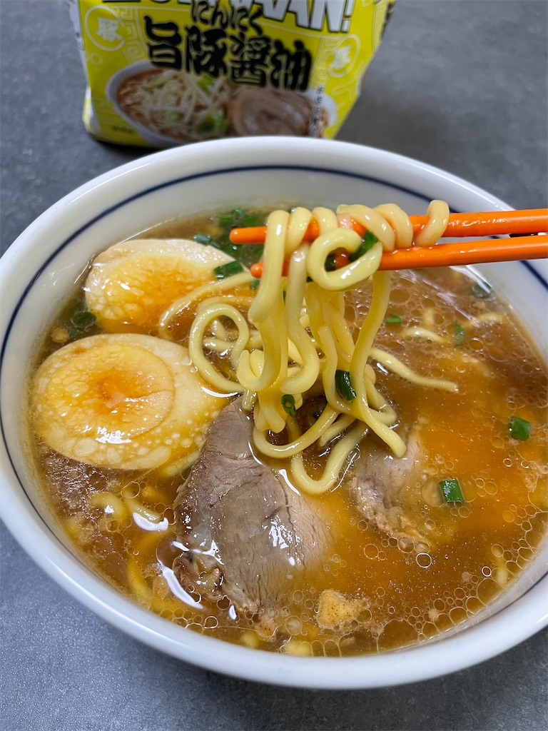 マルちゃん様…専用です✩.*˚ マルちゃん「ZUBAAAN にんにく旨豚醤油」買ってみた - あめの音
