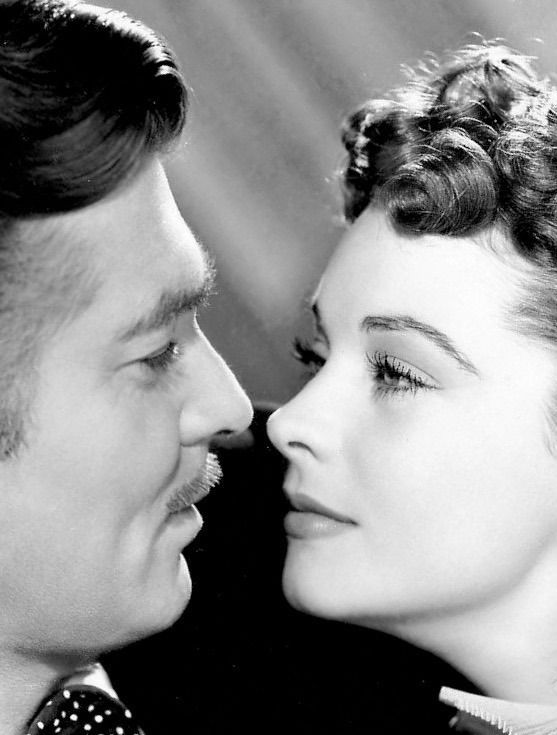 ヴィヴィアン・リーとクラーク・ゲーブル直筆サイン入り写真… ジョーン・クロフォード、クラーク・ゲーブル自筆サイン入写真