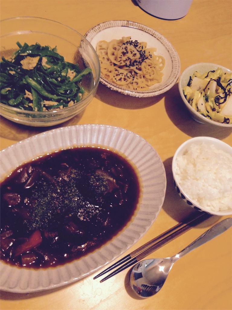 ビーフシチューにはパン ごはん 普通の我が家のうちごはん ビーフシチューにはパン ごはん 普通の我が家のうちごはん