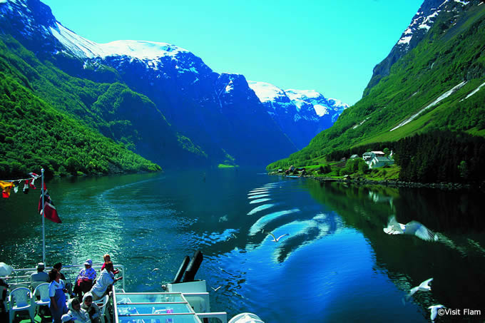 なぜノーベル賞はノルウェーで授賞式があるの 都内3ldk大学生 なぜノーベル賞はノルウェーで授賞式があるの 都内3ldk大学生