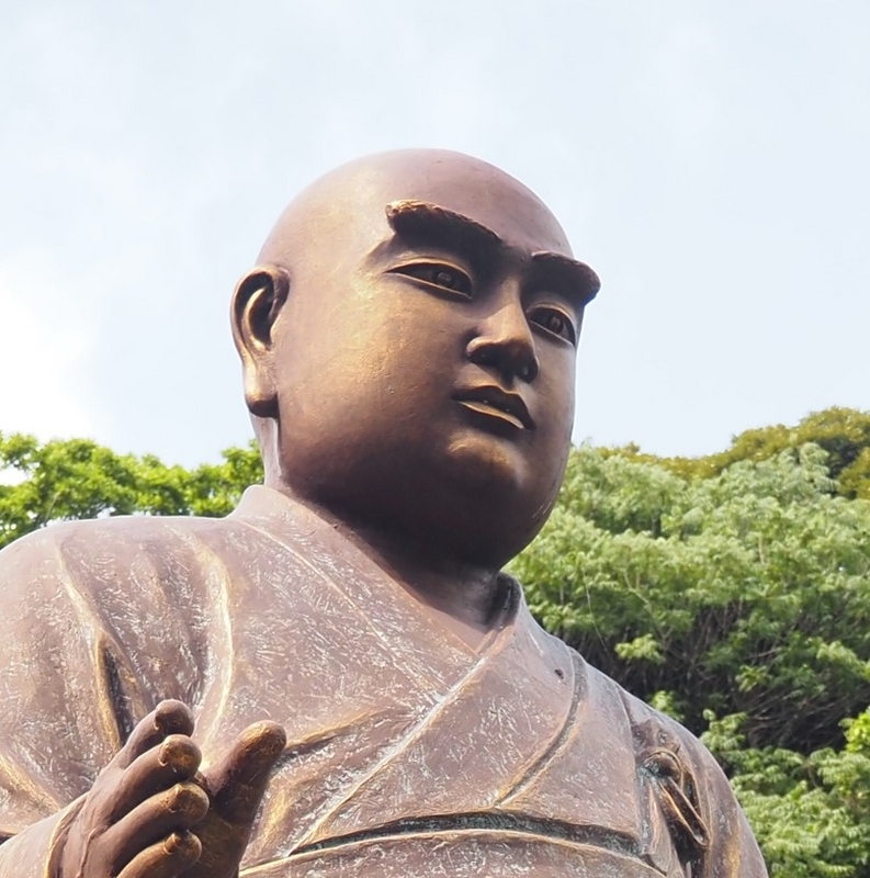 妙本寺_日蓮上人像
