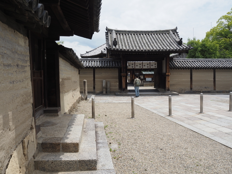 法隆寺_四脚門