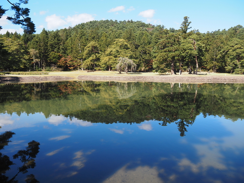 平泉・毛越寺】いにしえの 浄土のお池に 秋の空｜60歳からの御朱印