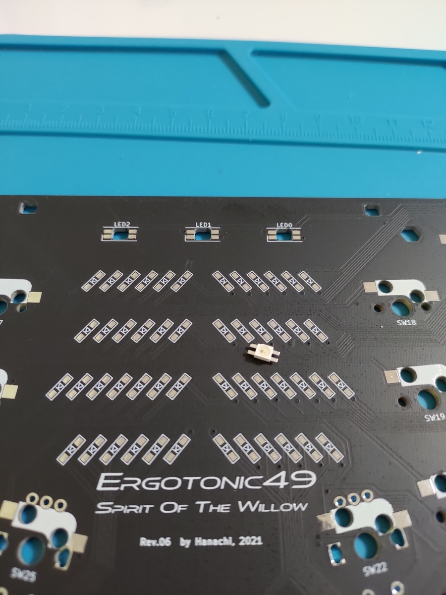 Ergotonic49を作った話 - ぴろりのくせになまいきだ。