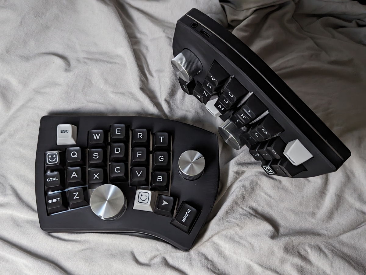 今年設計したキーボードを振り返る(2023) - ぴろりのくせにな