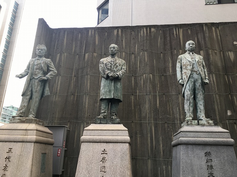 大阪商工会議所の銅像たち - piyokoworks