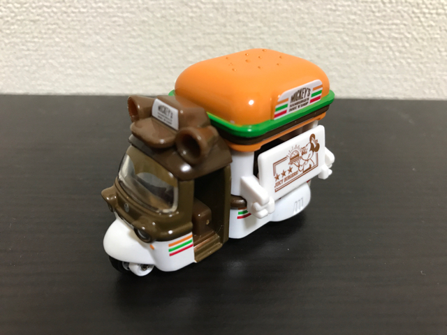 トミカ「ディズニーモータース セブン＆アイ特別仕様車