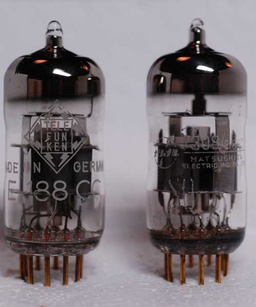 Matsushita Pinched waist 7308 (1962?)/ Right:Matsushita, Left: Sold as Telefunken relabeled Mats