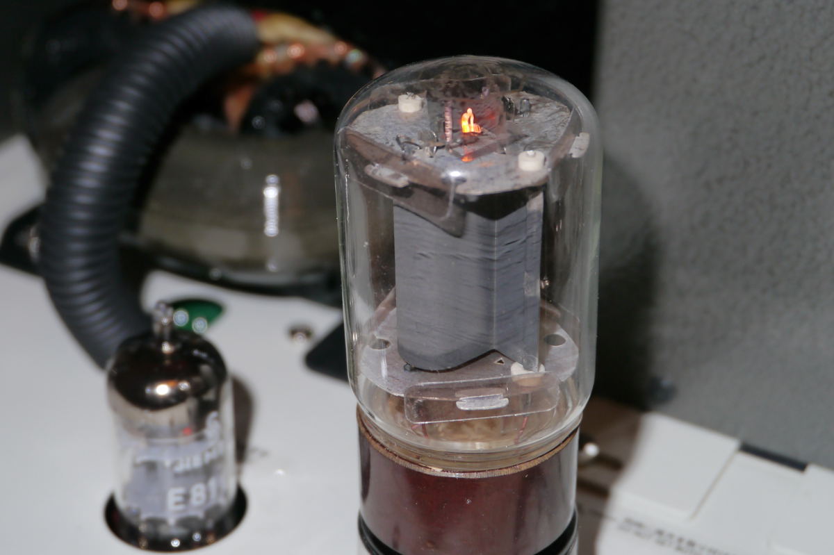 TU-8300 (2) 300B / KT88 / 6AR6 - 虫屋の雑記帖