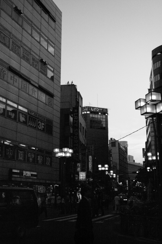 [池袋][Monochrome][ｽﾅｯﾌﾟｼｮｯﾄ][PENTAX-M 28mm F3.5]