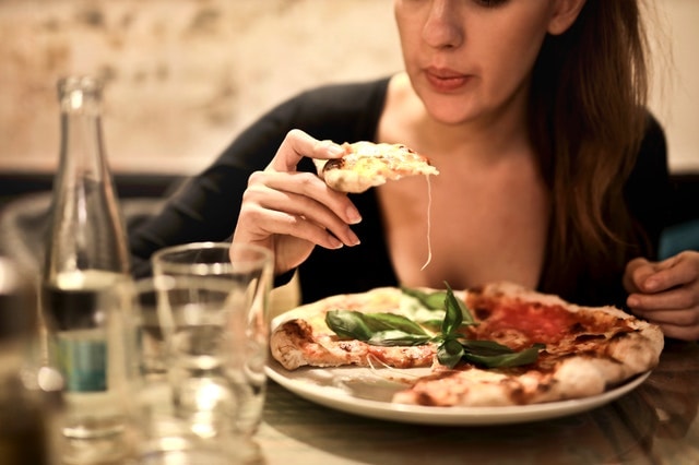 レッスン前の1~2時間前に食べ終わる レッスン前の1~2時間前に食べ終わる