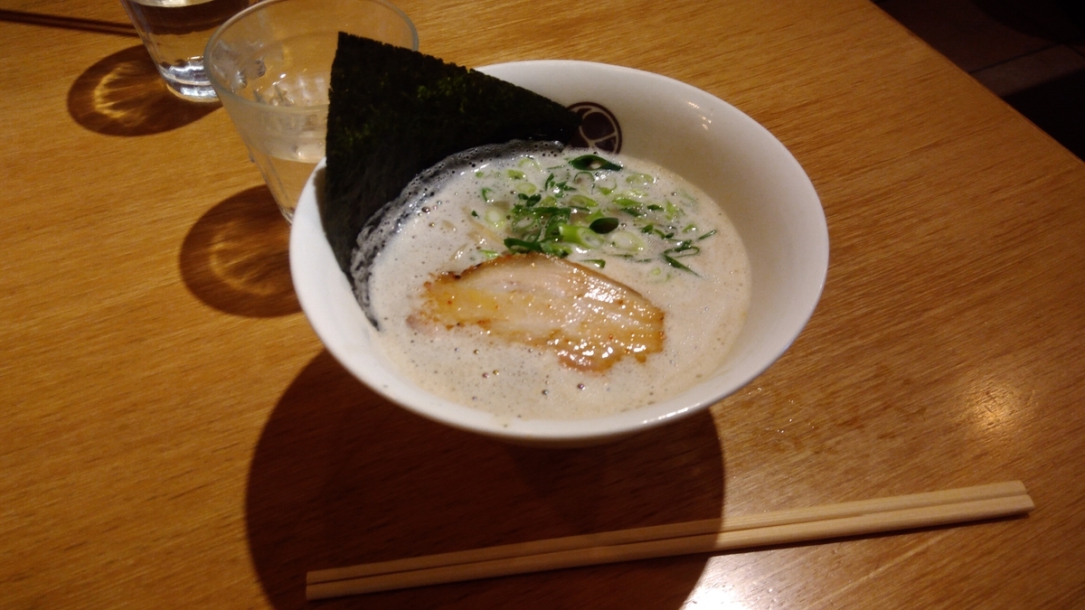 豚骨醤油ラーメン