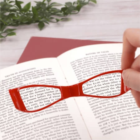 ウルトラセブンに変身できる？「ウルトラアイ シニアグラス」 - 気分は