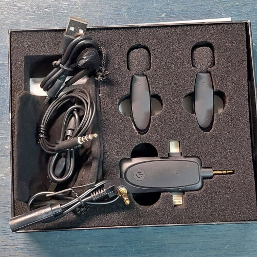 ピンマイク2本セット ≪楽しい≫ワイヤレスマイク2本+アンプ