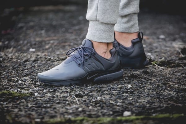 nike air presto dark grey