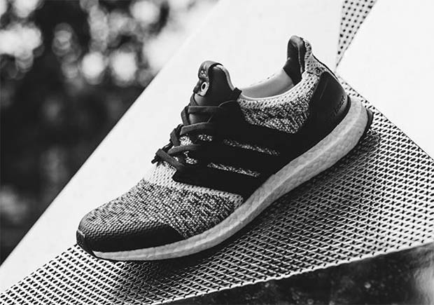 sns social status ultra boost