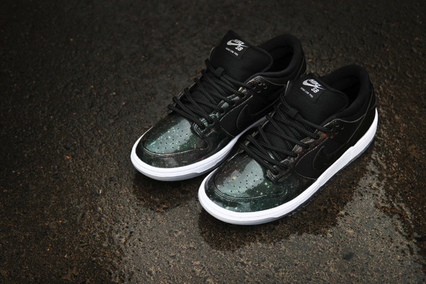 nike sb intergalactic