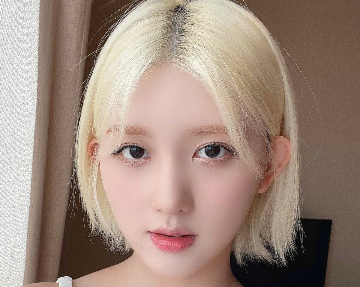 Amazon.co.jp: IVE ガウル ELEVEN Japanese ver セット : ホーム