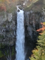 華厳の滝。水飛沫がすごかった。