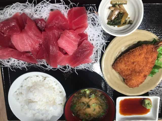 徳多屋刺身定食