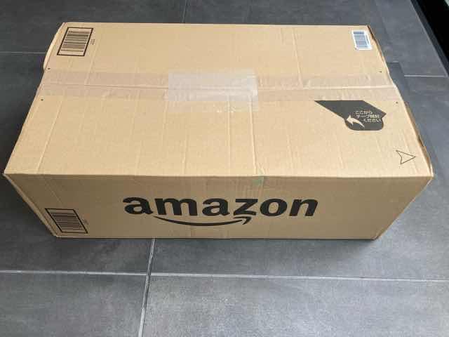 LED水耕栽培キットIDOO12株が入っているＡmazonの箱