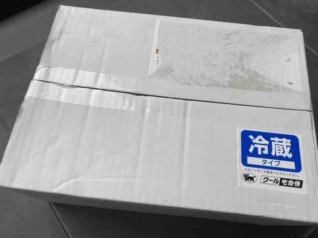 スミフル甘熟王ゴールドプレミアムが届いた箱