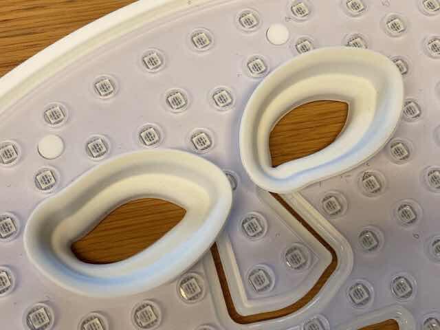 LED4イン1マスク目の周りに差し込むゴーグルは「白」に