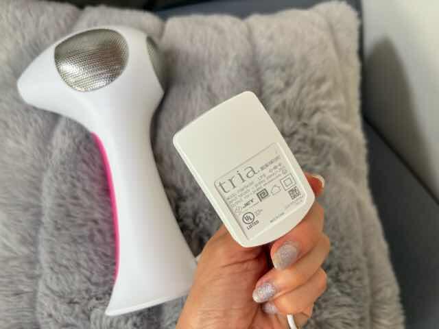 トリア4Xの充電用コード
