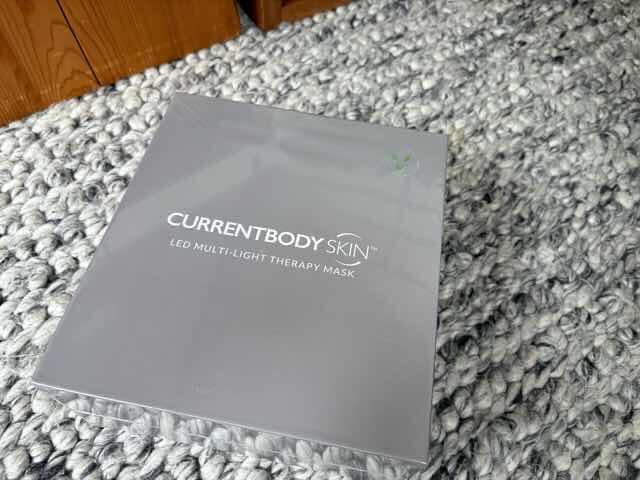 2025年新発売LEDマルチライトマスクはどう変わったの？スペックなど