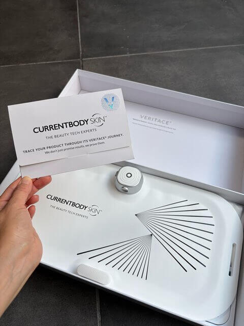 LED光美容パネルは Veritace®認証のカードいり