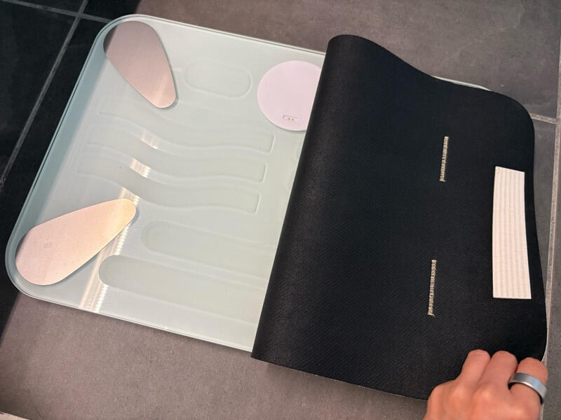 バスマットとおもいきや