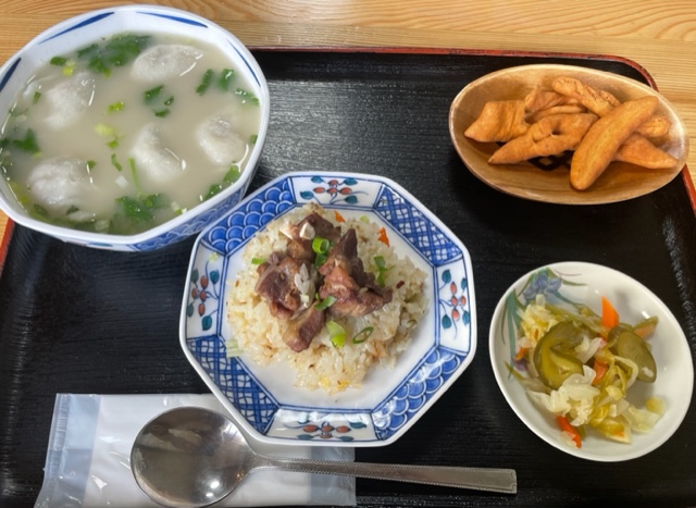 牛込神楽坂　スヨリト　ランチ　スープで食べるラム水餃子